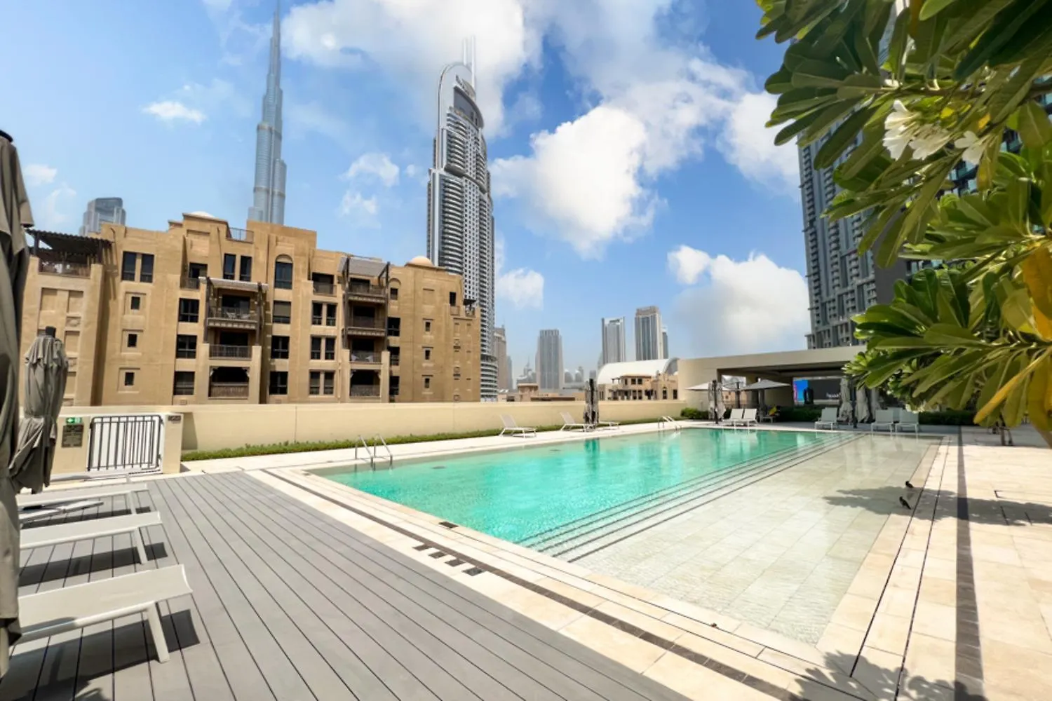 Fam Living - Burj Royale 2Bedroom - Fountain And Burj Views Dubai United Arab Emirates